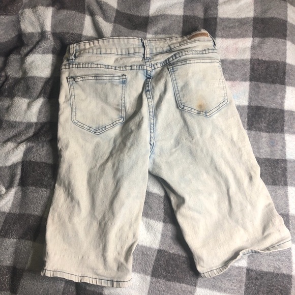 Washed Up Ripped Jeans Shorts!! - Picture 2 of 2